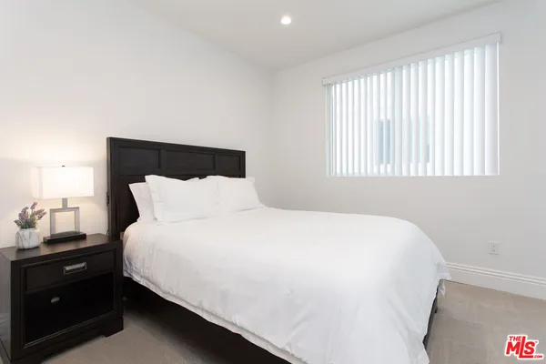 $8,750 | 907 South Shenandoah Street, Unit 302, Los Angeles, CA 90035