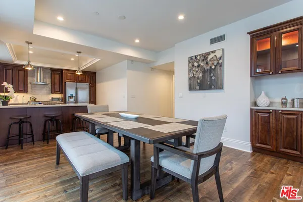 $8,750 | 907 South Shenandoah Street, Unit 302, Los Angeles, CA 90035