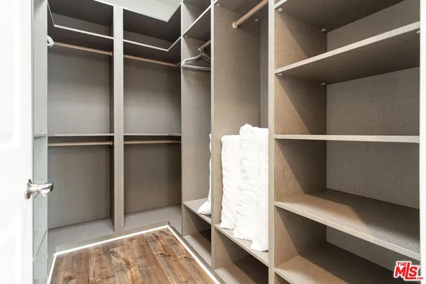 $8,750 | 907 South Shenandoah Street, Unit 302, Los Angeles, CA 90035