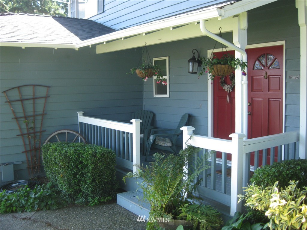 2220 240th Place Southeast Bothell, WA 98021 - Photo 2 of 25