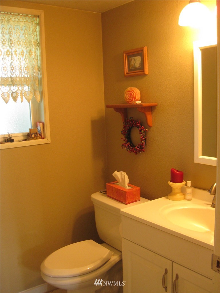 2220 240th Place Southeast Bothell, WA 98021 - Photo 12 of 25