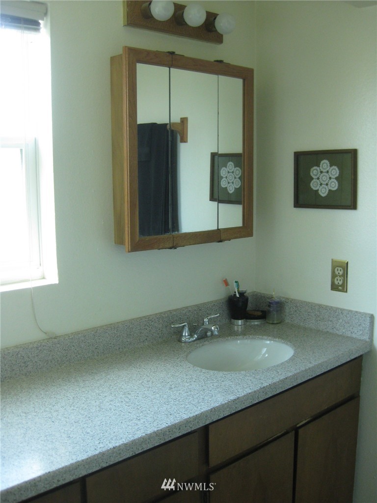 2220 240th Place Southeast Bothell, WA 98021 - Photo 15 of 25