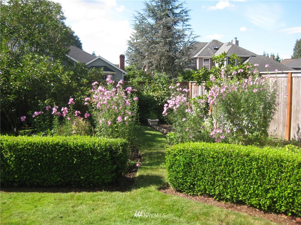 2220 240th Place Southeast Bothell, WA 98021 - Photo 24 of 25