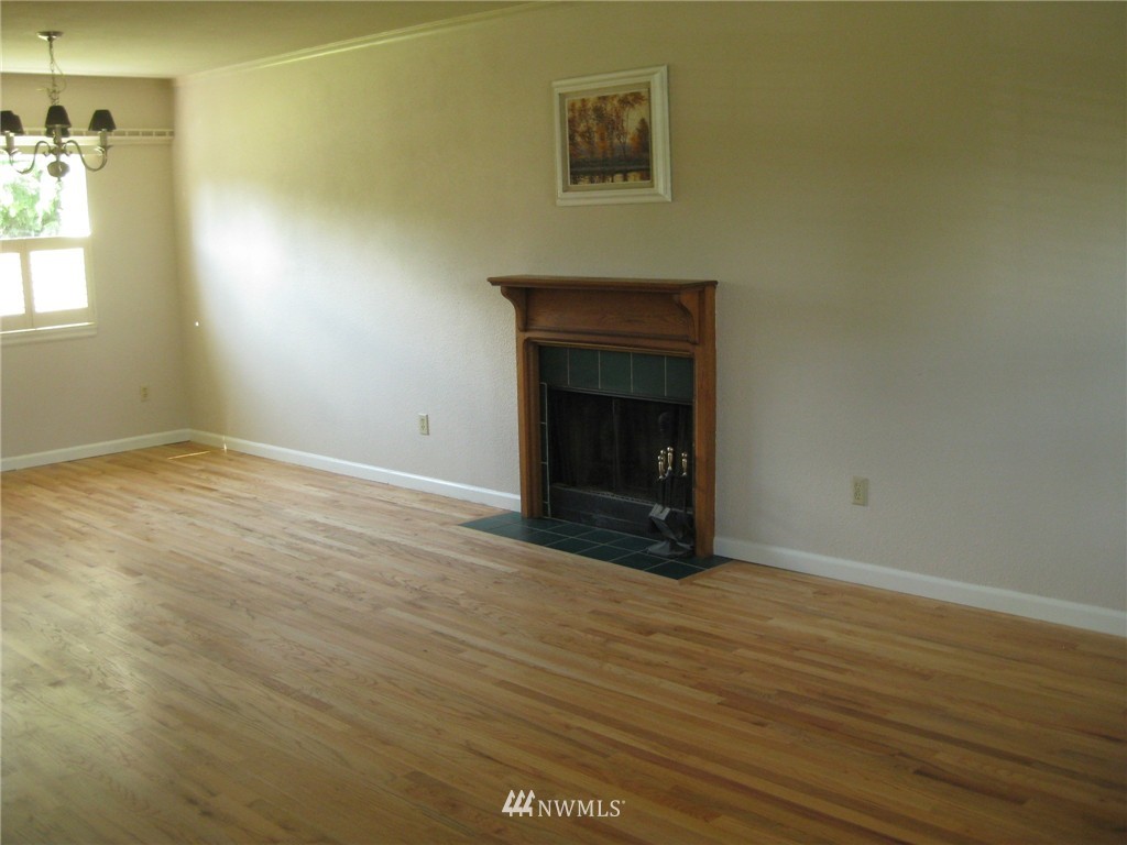 2220 240th Place Southeast Bothell, WA 98021 - Photo 5 of 25