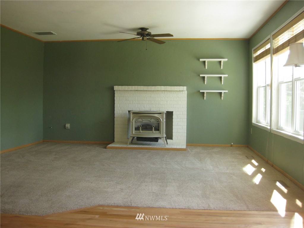 2220 240th Place Southeast Bothell, WA 98021 - Photo 10 of 25