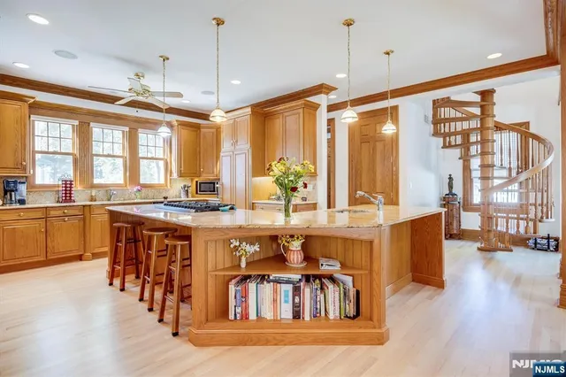 $2,499,000 | 230 Springfield Avenue, Rutherford, NJ 07070