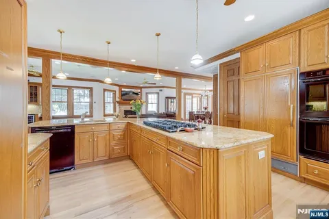 $2,499,000 | 230 Springfield Avenue, Rutherford, NJ 07070