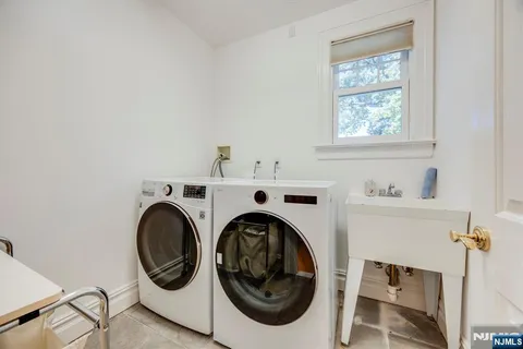 $2,499,000 | 230 Springfield Avenue, Rutherford, NJ 07070