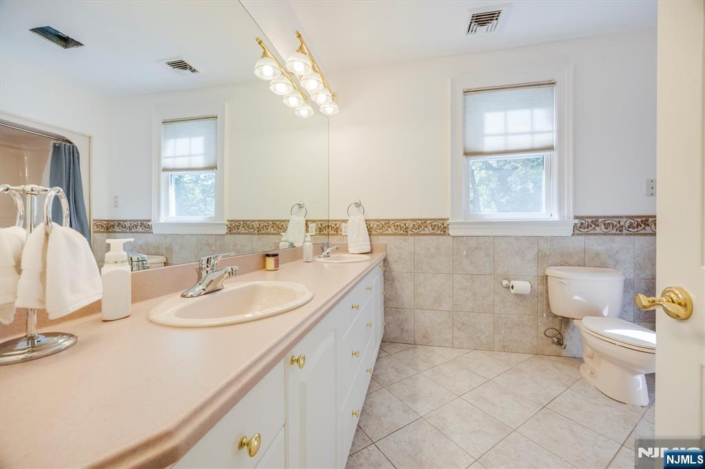 230 Springfield Avenue Rutherford, NJ 07070 - Photo 35 of 50