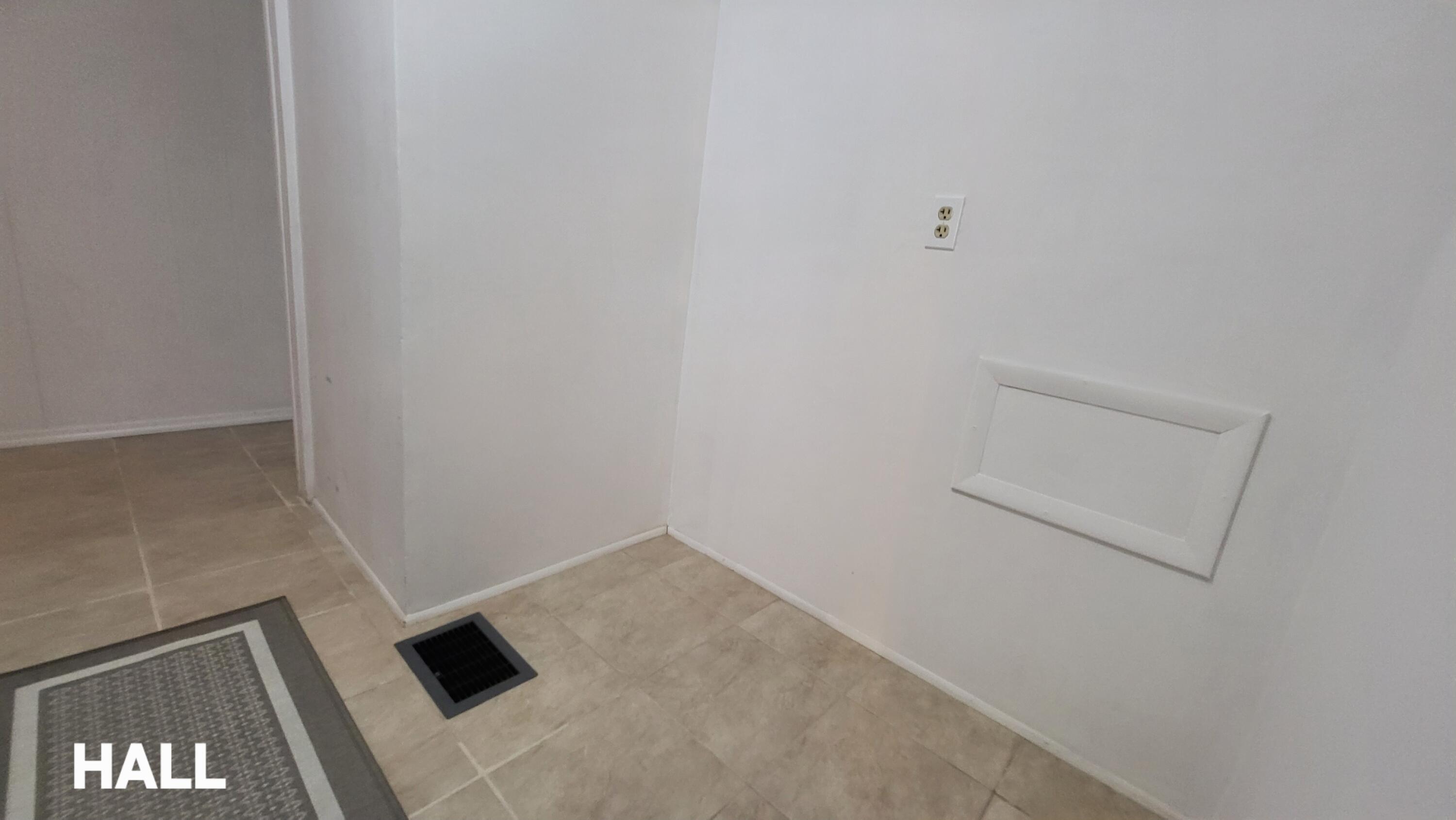 1013 9th Street Okeechobee, FL 34974 - Photo 12 of 39 20260601_115220