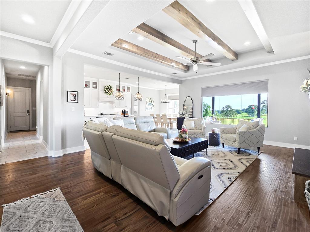 1008 Henry Way Springtown, TX 76082 - Photo 11 of 40 a living room with furniture and a large window