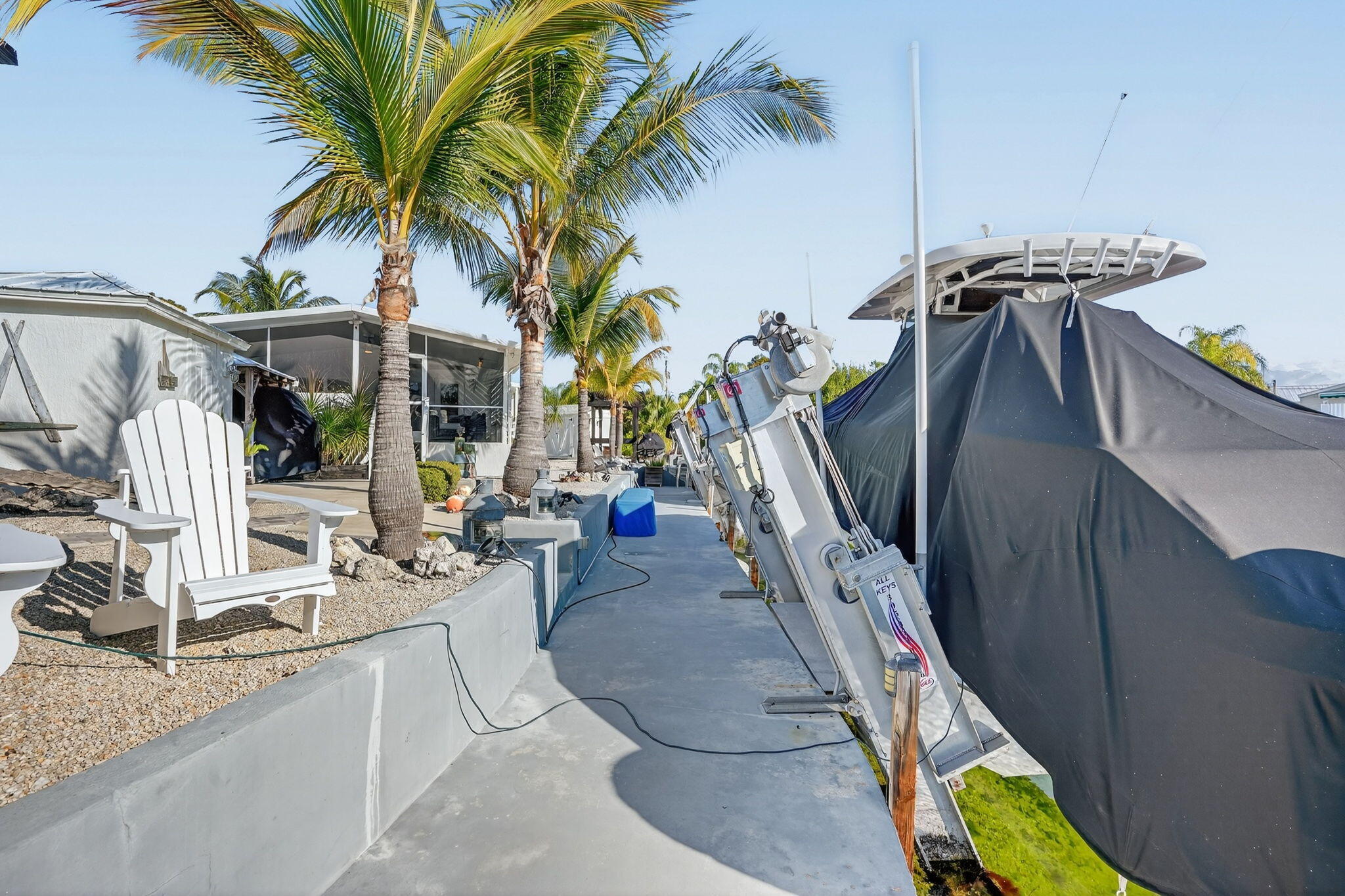 1127 Gulfstream Lane Key Largo, FL 33037 - Photo 25 of 40 25-web-or-mls-025_DSC09614