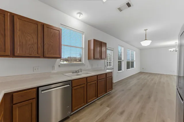 $290,000 | 113 Spring Branch Cove, Kyle, TX 78640