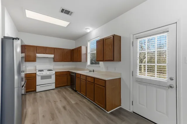 $290,000 | 113 Spring Branch Cove, Kyle, TX 78640