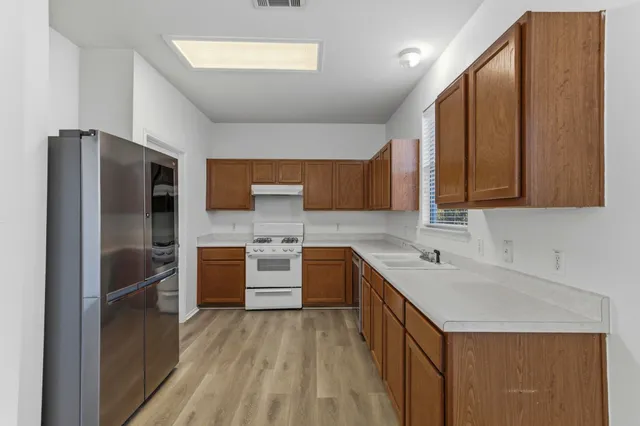 $290,000 | 113 Spring Branch Cove, Kyle, TX 78640