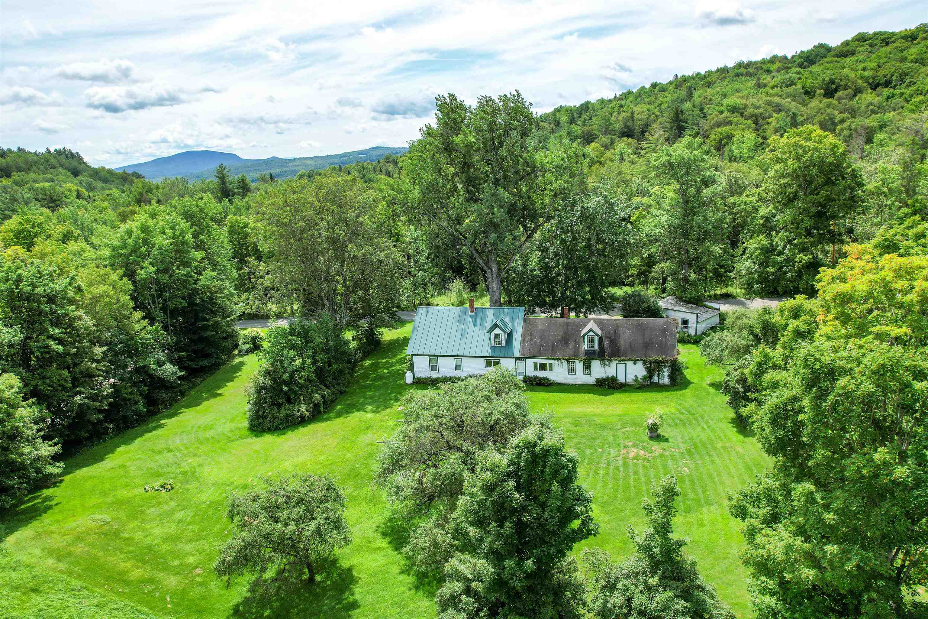 842 Macks Mountain Road Peacham, VT 05873 - Photo 33 of 34