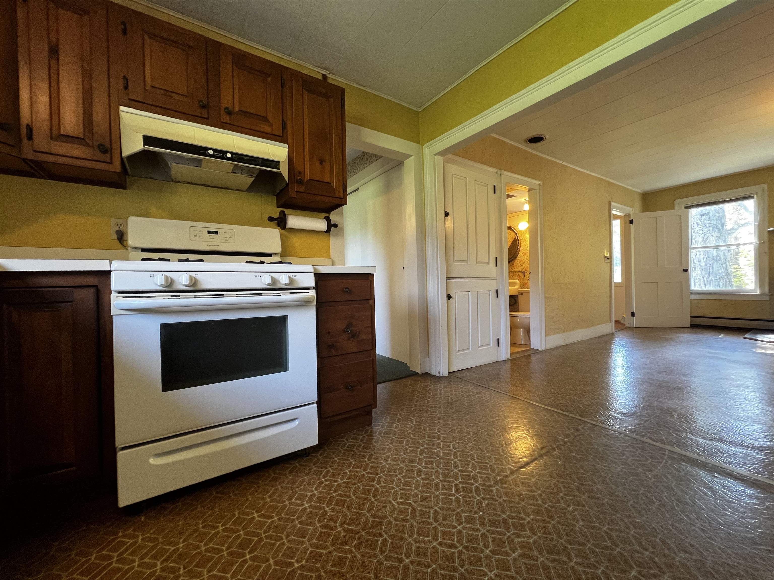 842 Macks Mountain Road Peacham, VT 05873 - Photo 6 of 34