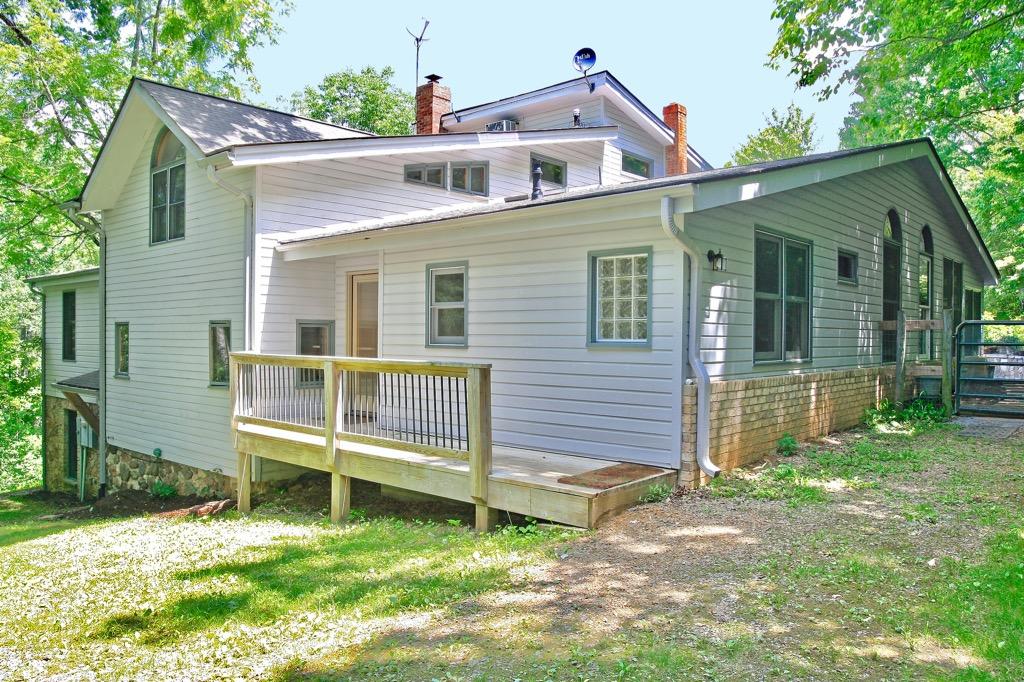 398 George Reed Lane Northwest Floyd, VA 24091 - Photo 55 of 61 a view of a house with a yard