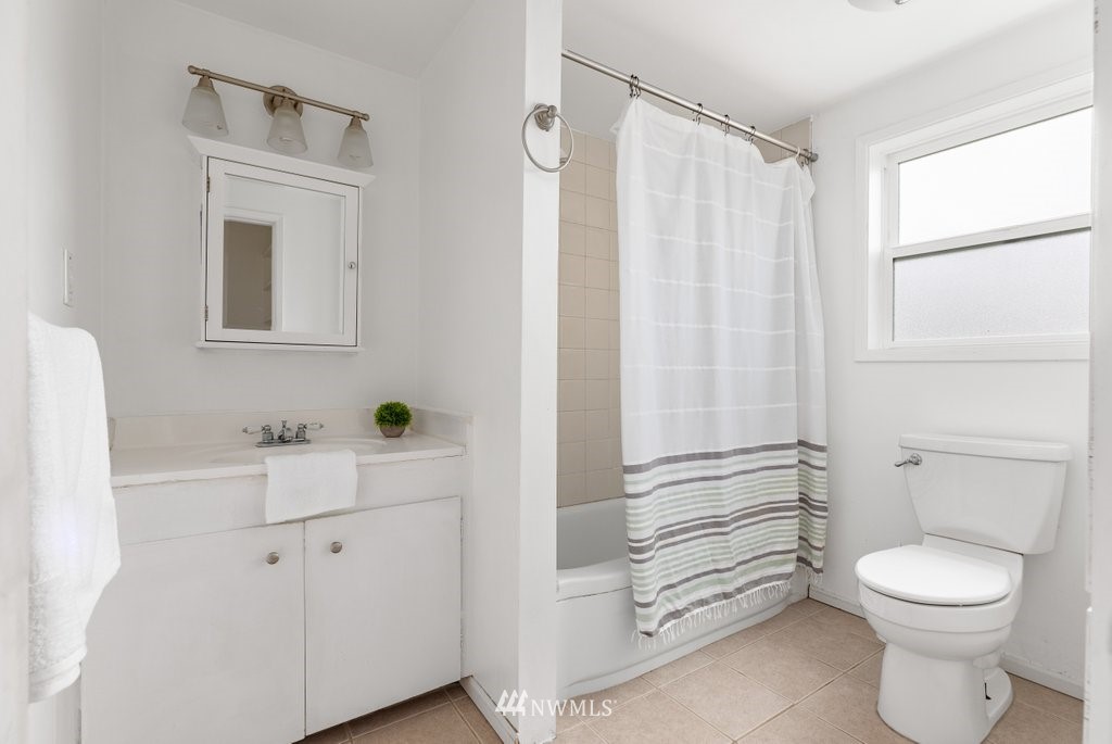 32 West Green Valley Road Oak Harbor, WA 98277 - Photo 14 of 29 Gallery Image 14