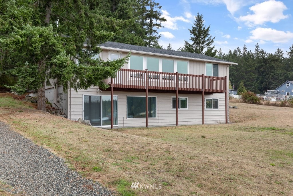 32 West Green Valley Road Oak Harbor, WA 98277 - Photo 3 of 29 Gallery Image 3