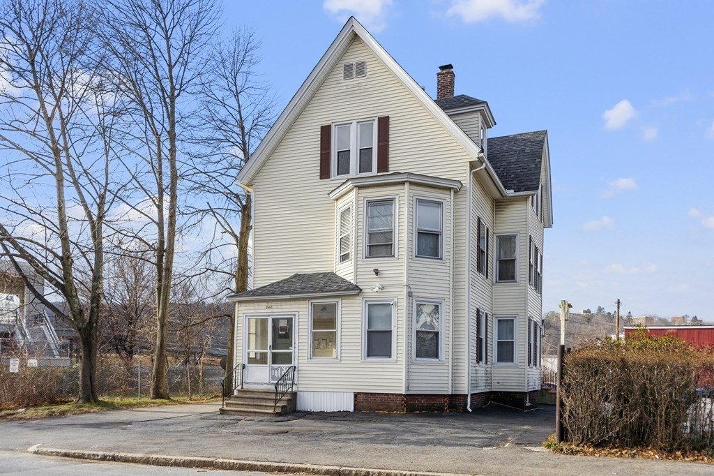 246 Vernon Street Worcester, MA 01607 - Photo 1 of 26 Gallery Image 1