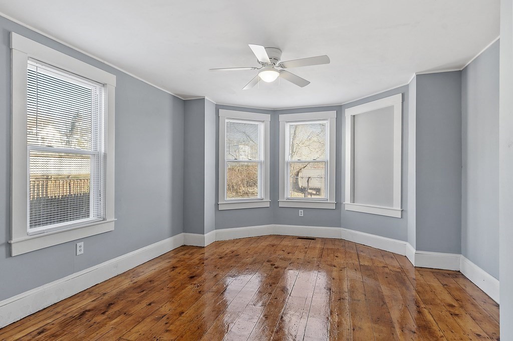 246 Vernon Street Worcester, MA 01607 - Photo 2 of 26 Gallery Image 2