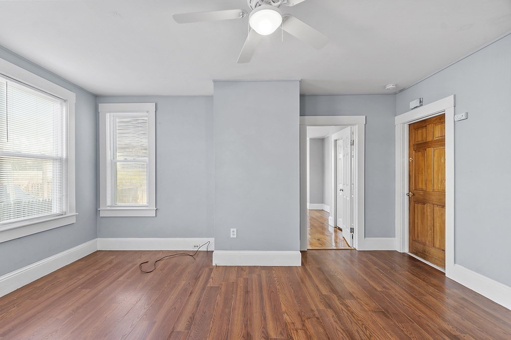 246 Vernon Street Worcester, MA 01607 - Photo 6 of 26 Gallery Image 6