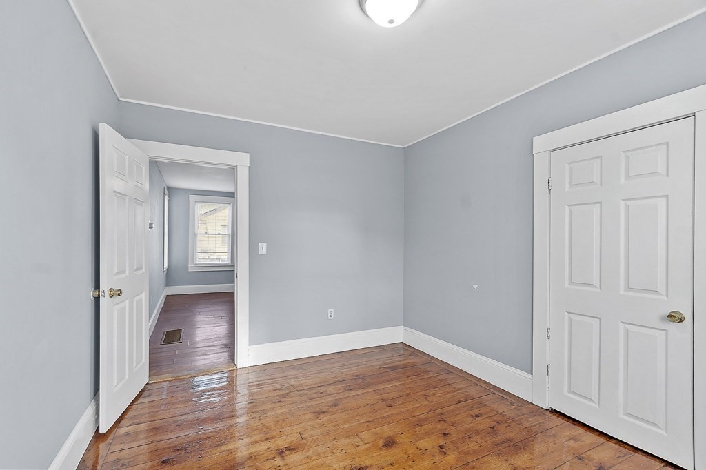 246 Vernon Street Worcester, MA 01607 - Photo 8 of 26 Gallery Image 8