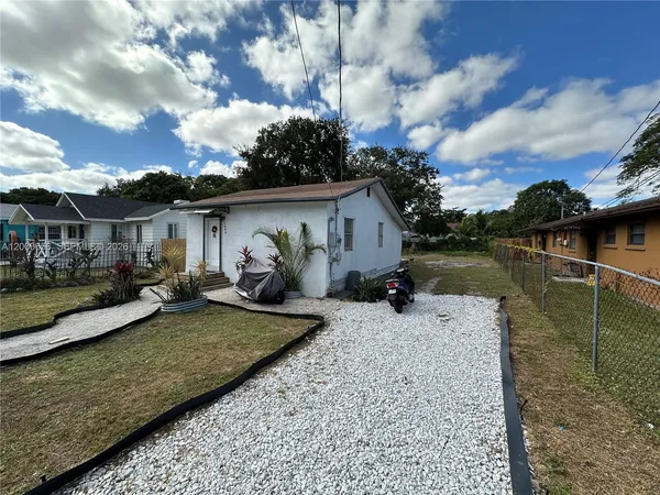 $2,980 | 5646 Northwest 3rd Avenue, Miami, FL 33127