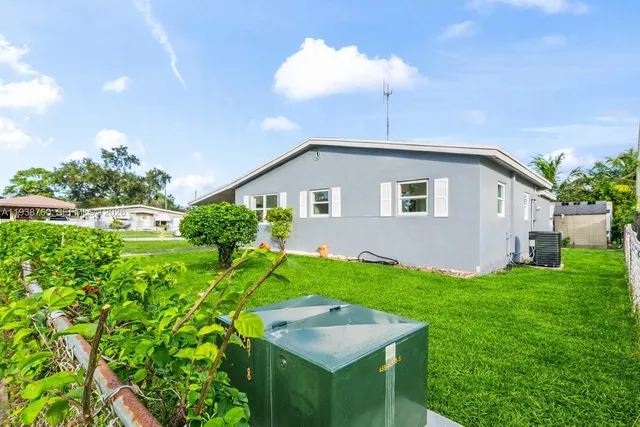 $3,000 | 4685 Southwest 33rd Drive, West Park, FL 33023