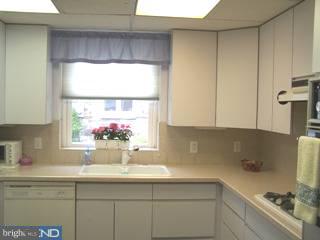614 Greythorne Road Wynnewood, PA 19096 - Photo 3 of 6 Gallery Image 3