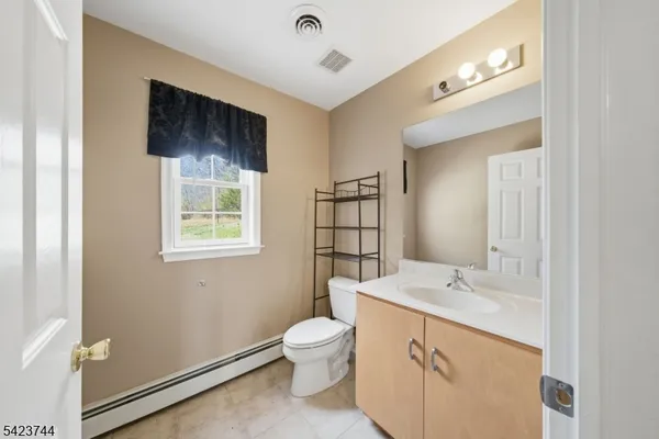 $514,000 | 911 Upper Drive, Newton, NJ 07860