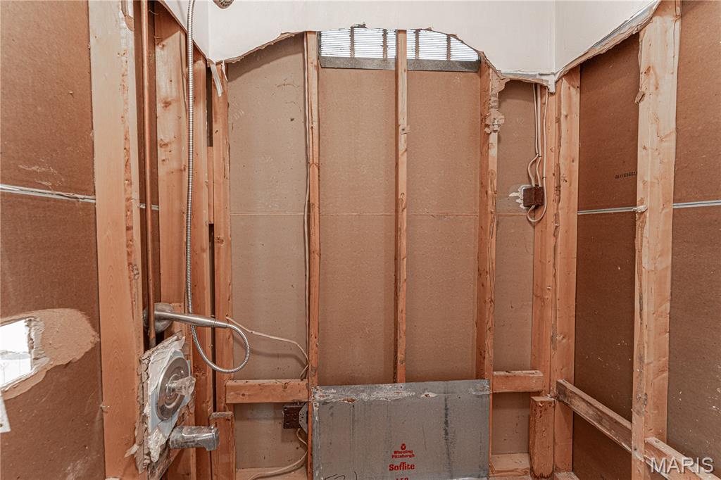 937 Napoli Drive Ballwin, MO 63021 - Photo 11 of 38