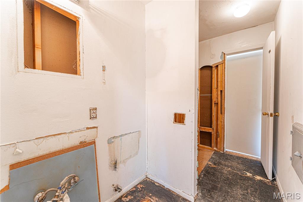 937 Napoli Drive Ballwin, MO 63021 - Photo 12 of 38