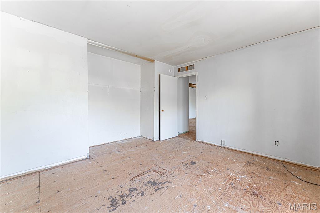 937 Napoli Drive Ballwin, MO 63021 - Photo 18 of 38