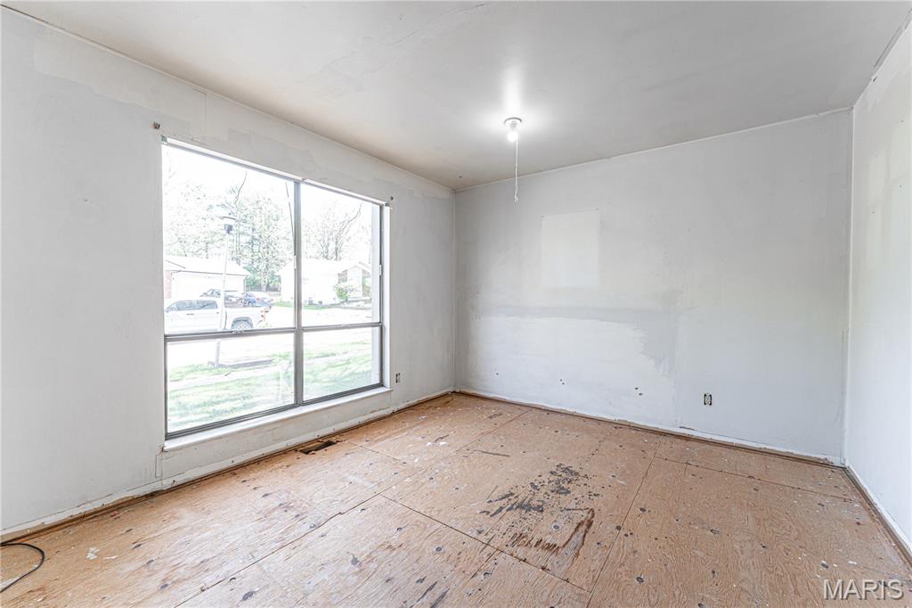 937 Napoli Drive Ballwin, MO 63021 - Photo 19 of 38