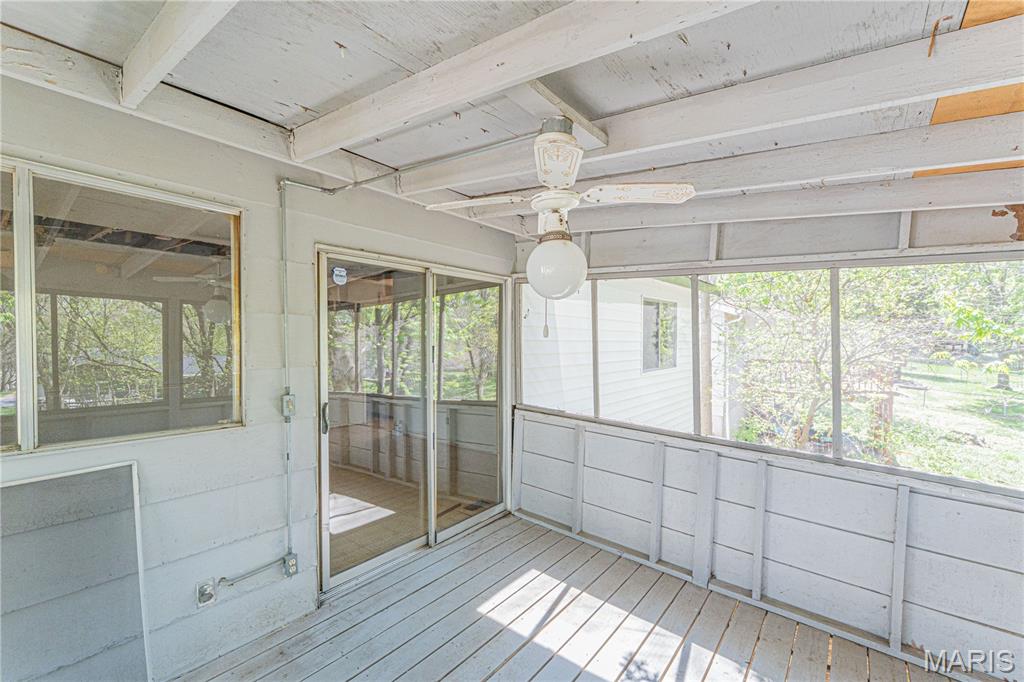 937 Napoli Drive Ballwin, MO 63021 - Photo 20 of 38