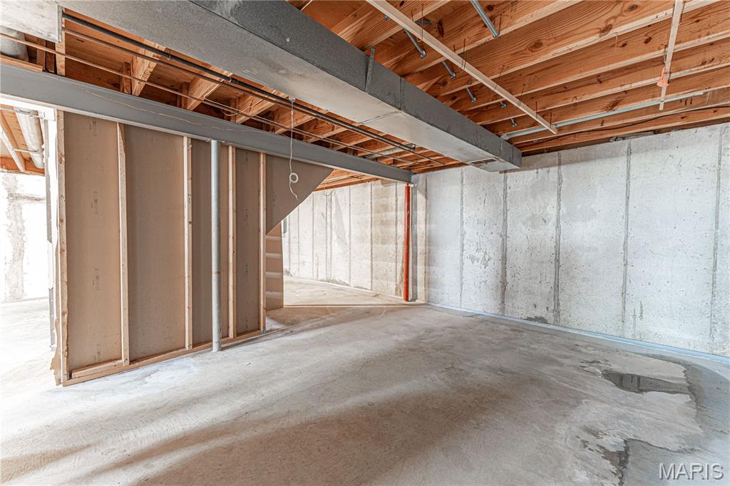 937 Napoli Drive Ballwin, MO 63021 - Photo 24 of 38