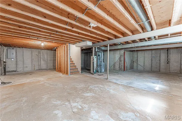 $250,000 | 937 Napoli Drive, Ballwin, MO 63021