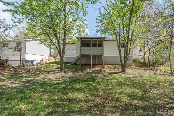 $250,000 | 937 Napoli Drive, Ballwin, MO 63021