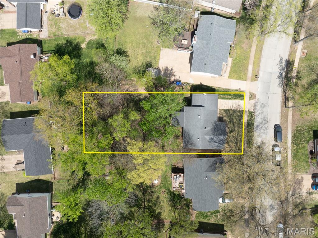 937 Napoli Drive Ballwin, MO 63021 - Photo 3 of 38