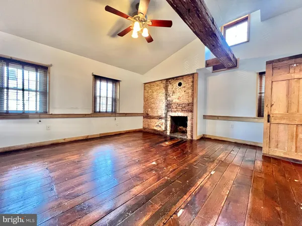 $345,000 | 203 West Franklin Street, Womelsdorf, PA 19567