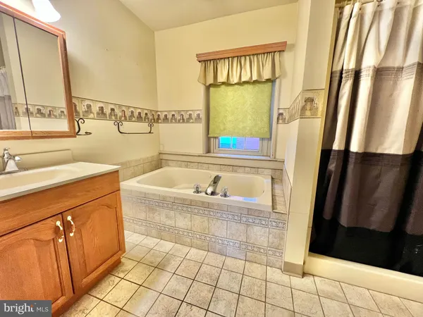 $345,000 | 203 West Franklin Street, Womelsdorf, PA 19567