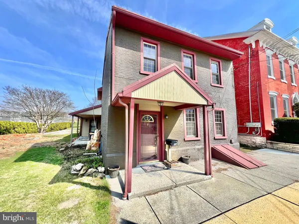 $345,000 | 203 West Franklin Street, Womelsdorf, PA 19567
