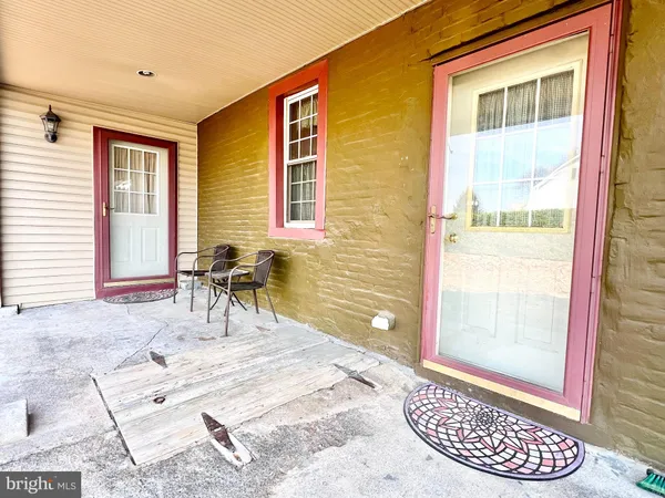 $345,000 | 203 West Franklin Street, Womelsdorf, PA 19567