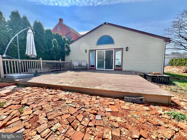 $345,000 | 203 West Franklin Street, Womelsdorf, PA 19567
