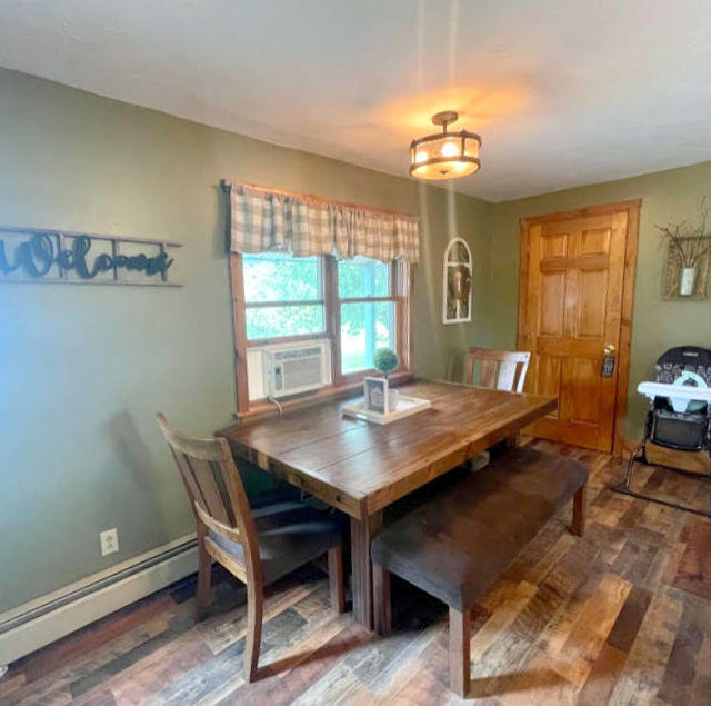 419 River Road Benton, ME 04901 - Photo 7 of 34 Dining area