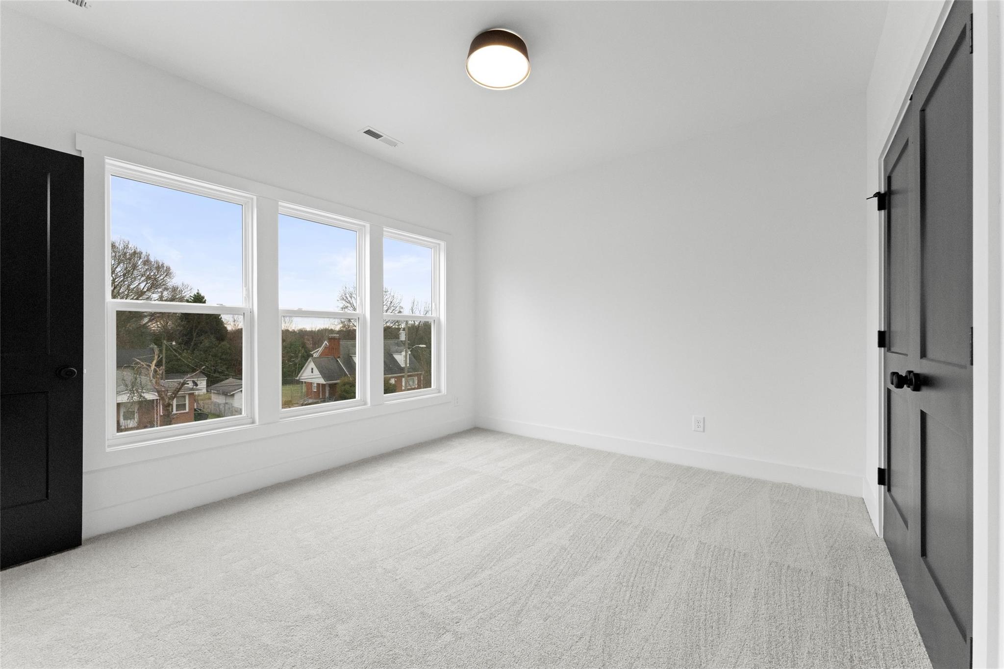 1502 Effingham Road Charlotte, NC 28208 - Photo 17 of 27