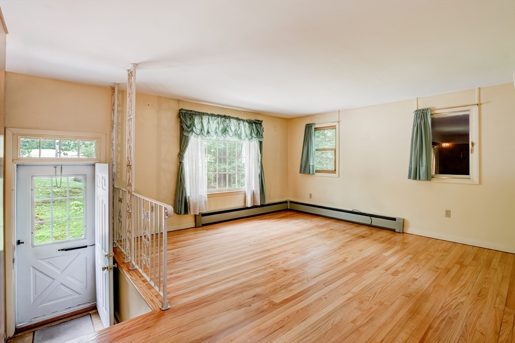 487 Fitchburg State Road Ashby, MA 01431 - Photo 5 of 42