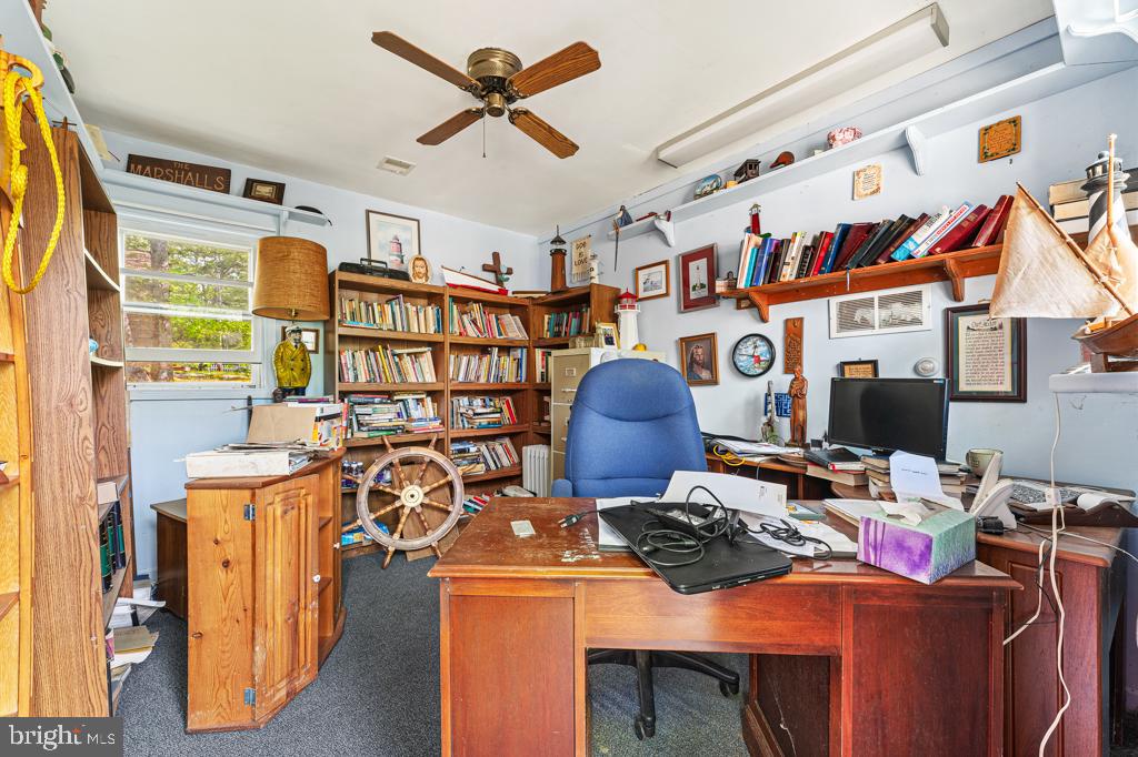 700 Violet Road Millville, NJ 08332 - Photo 34 of 35 inside view of detached office space